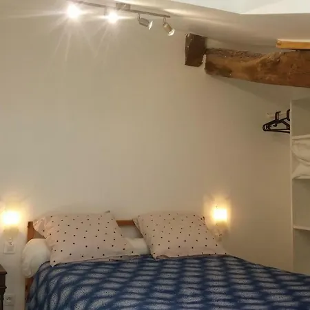 Domaine Des Roches Bed & Breakfast